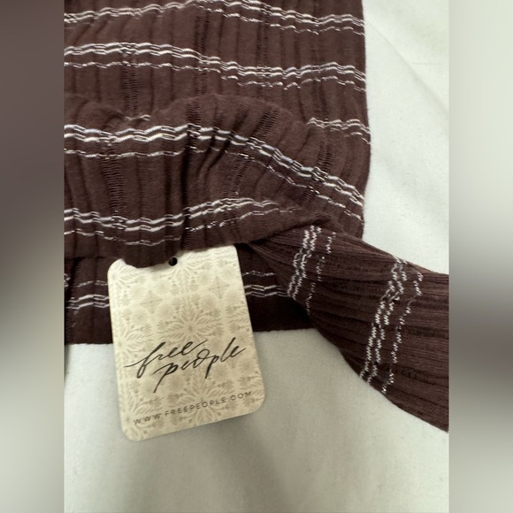 Free People Snowbunny Off The Shoulder Top - Picture 9 of 13